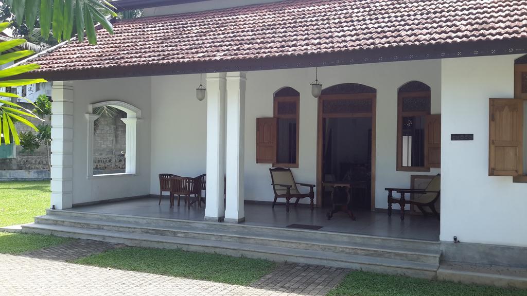 Villa Indrasiriya 阿杭格默 外观 照片