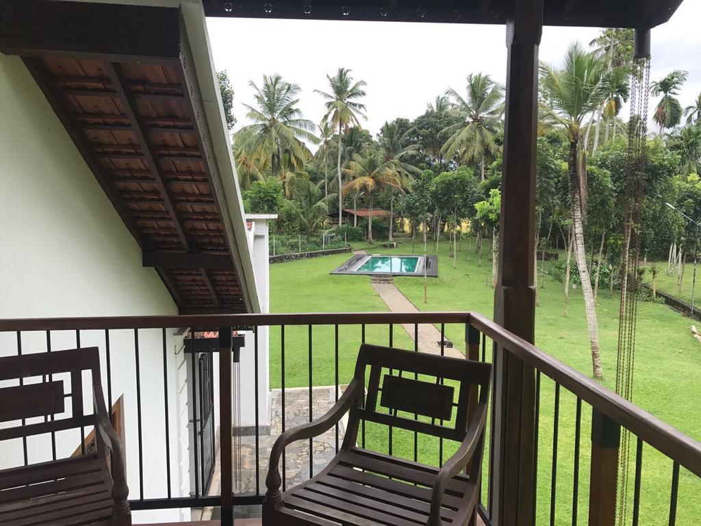 Villa Indrasiriya 阿杭格默 外观 照片